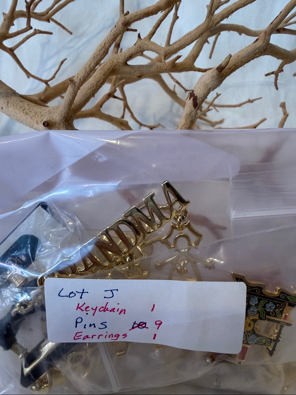 Vintage Pins - 10 Pieces Lot J - Picture 5 of 6
